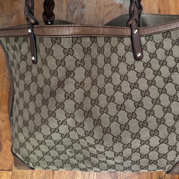 GUCCI MONOGRAM CANVAS TOTE WITH GUCCI POUCH!! - Picture 1 of 4